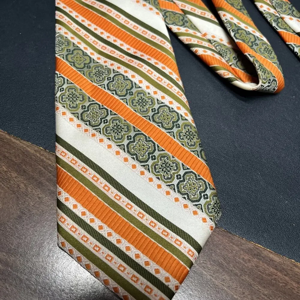 Vintage Cohen’s by DAMON Mens Necktie 1960s Orange Green White Textured, Texas